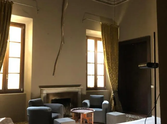 Palazzo Del Settecento Apartment