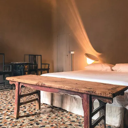 דירה Palazzo Del Settecento ראבנה