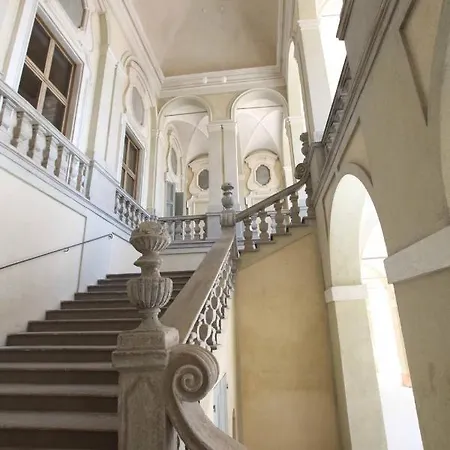 דירה Palazzo Del Settecento ראבנה