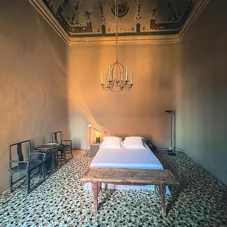 דירה Palazzo Del Settecento ראבנה