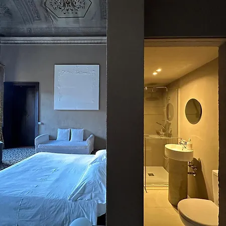 Palazzo Del Settecento * 拉文纳