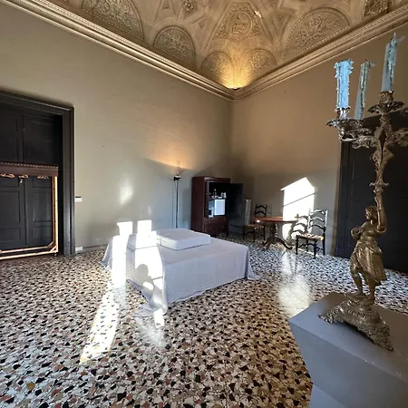 Palazzo Del Settecento *