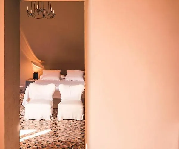 Palazzo Del Settecento شقة