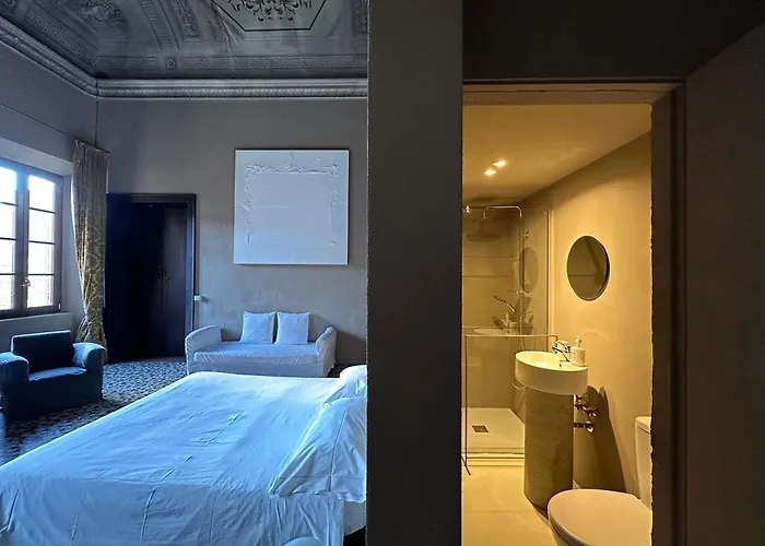 Palazzo Del Settecento * رافيننا